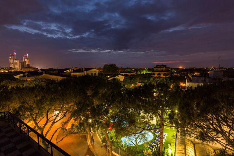 Hotel Colorado Lido di Jesolo Exterior photo